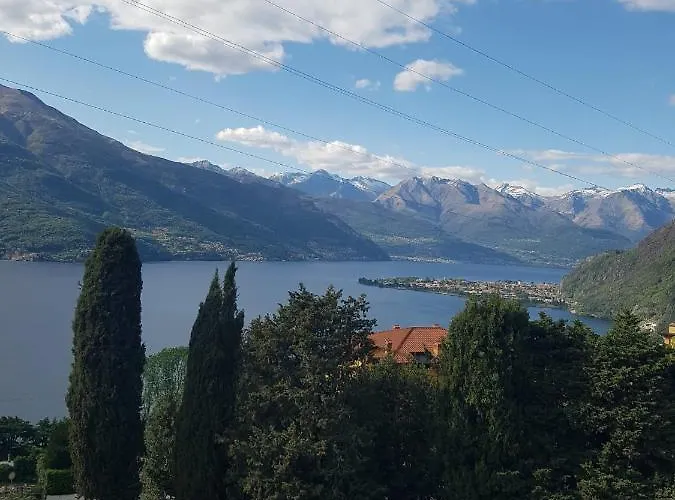 Castagno 2 Sentiero Del Viandante בלאנו