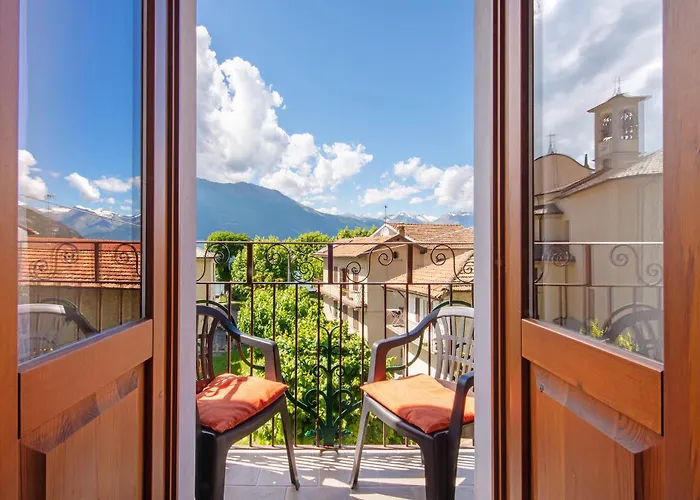 Castagno 2 Sentiero Del Viandante בלאנו