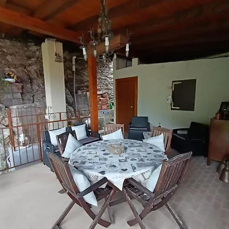 Castagno 2 Sentiero Del Viandante Apartman